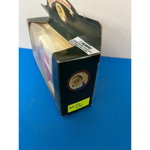 LLEDO Diecast 1934 Mack Canvas Delivery Truck Norman Rockwell Promo DG28 NEW - Picture 5 of 6